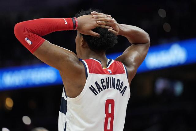 留住核心！陈盈骏3年顶薪合同续约广州队