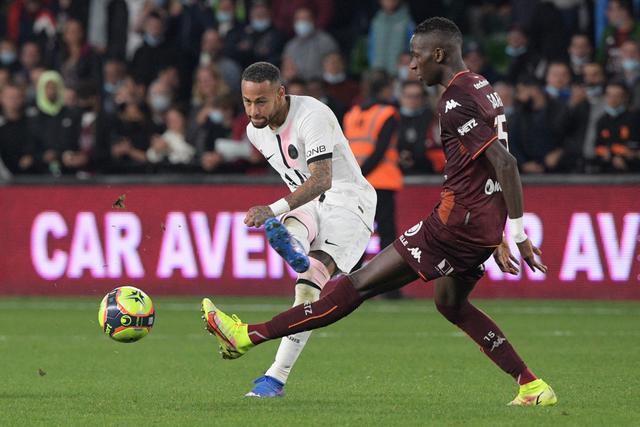 贺希宁44分打破两项纪录 个人和队史均创新高